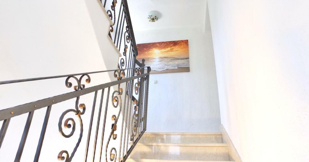Apartment Sunshine, Sunrise, Sunset Kaštela Exterior foto